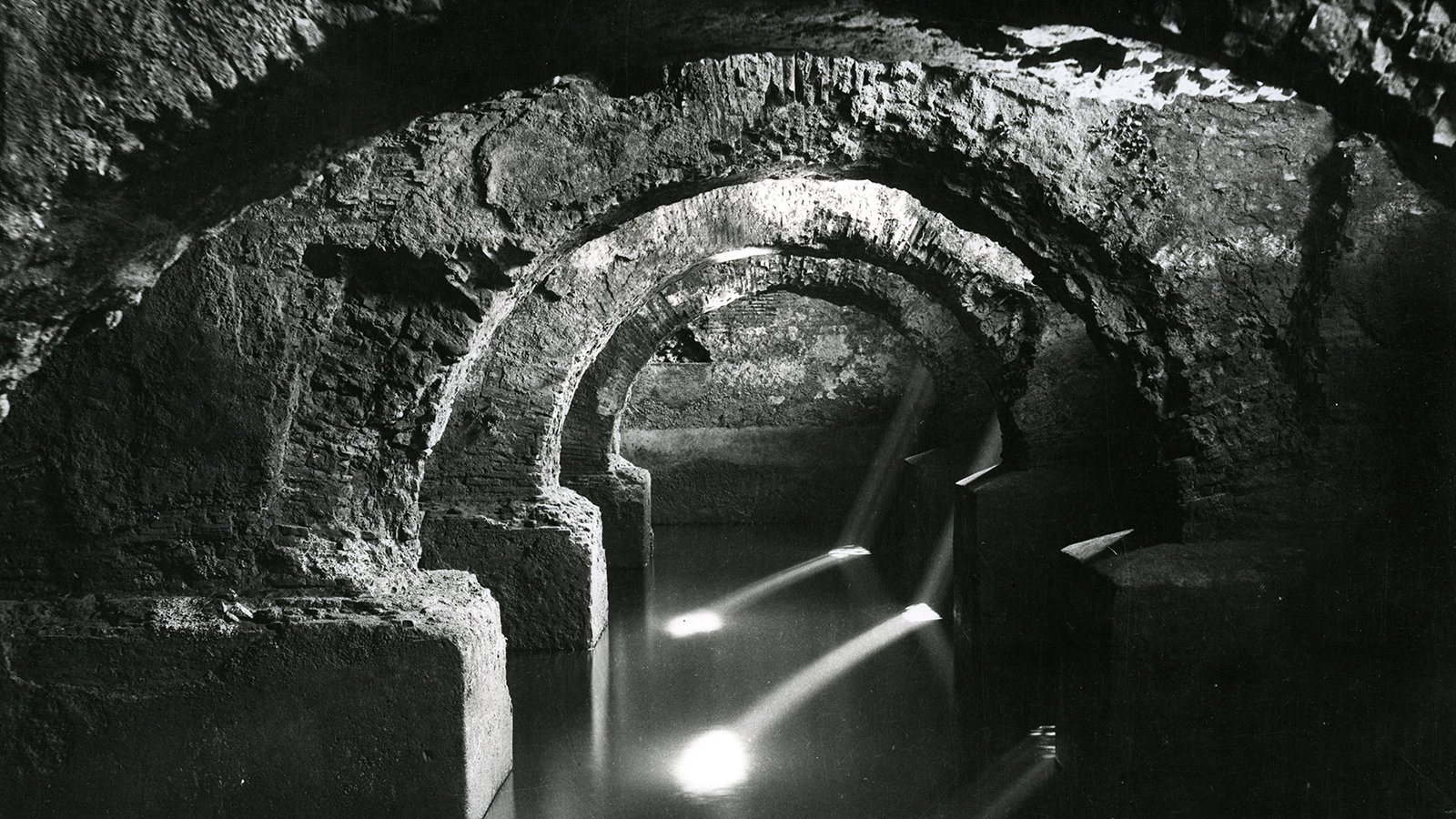 Research - Photographic Archive - Online Projects