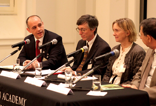 Conversations That Matter' Lecture Series: Saving Cultural Heritage in Crisis Areas, What Will Really Work? (5 November 2011) Conversations That Matter' Lecture Series: Saving Cultural Heritage in Crisis Areas, What Will Really Work? (5 November 2011)