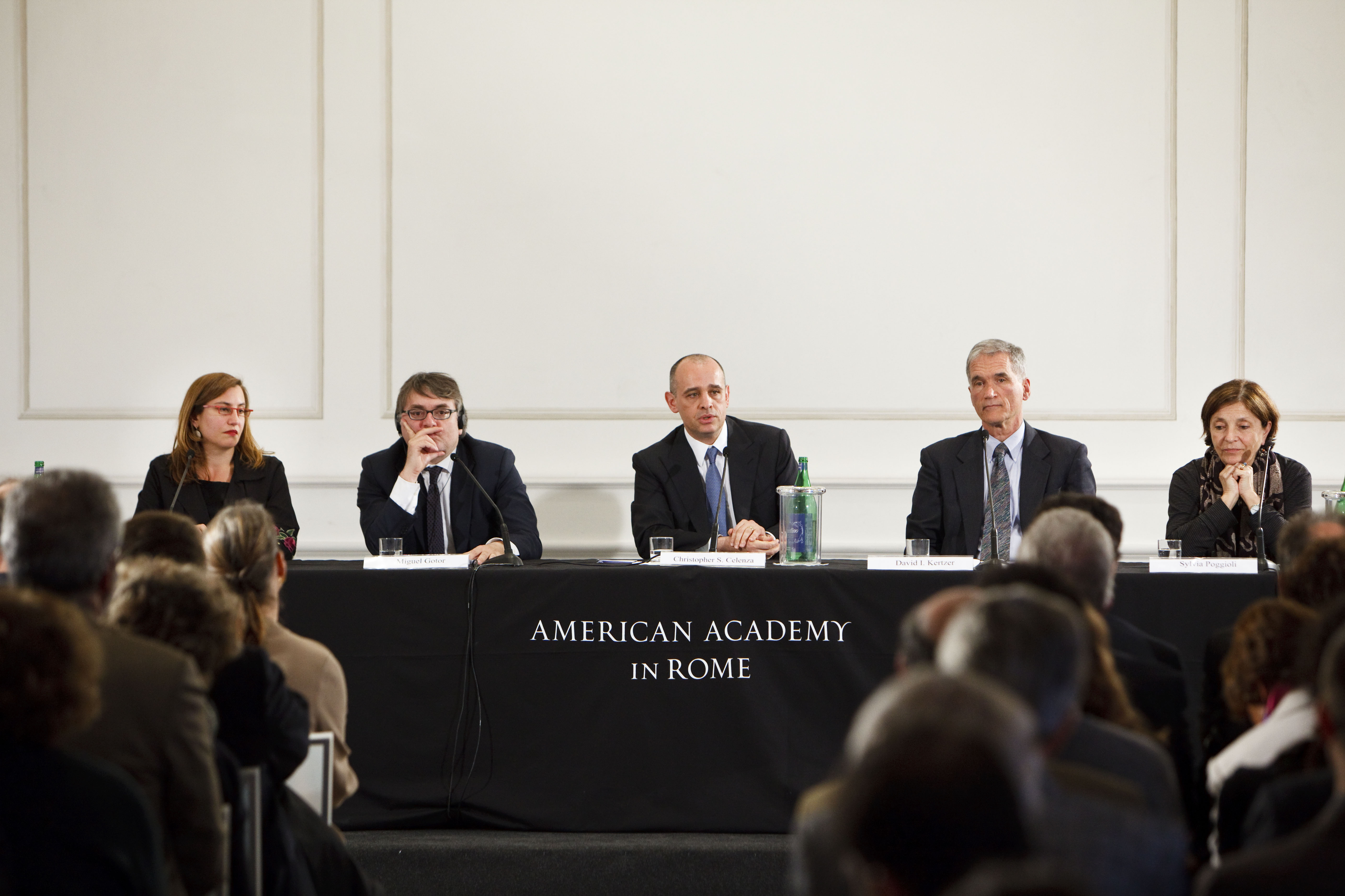 AAR Moderates Lively Discussion on Italy’s Current Political, Cultural, Economic Landscape