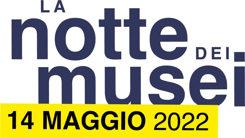 Graphically designed element with the words La Notte dei Musei in blue letters against a white background, and the date 14 maggio 2022 in blue letters against a yellow background