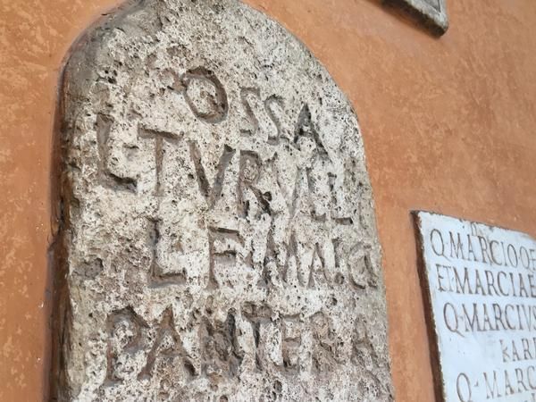 Shoptalk - Liana Brent - Nameless Bodies and Disembodied Names: Disposing the Dead in Roman Italy