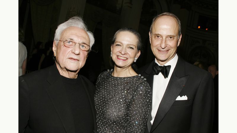 Frank Gehry, Adele Chatfield-Taylor and Paul LeClerc, 2011. Photo: Sylvain Gaboury/Patrick McMullan.