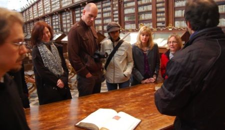 For AAR Fellows, a Series of Fall Walks and a Collaborative Reading