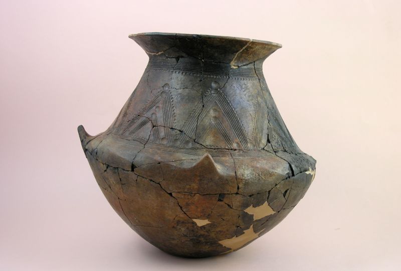 Emma Blake Traces the Origins of Ethnic Groups in Pre-Roman Italy