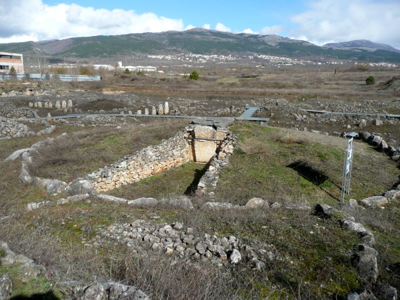 Jessica Nowlin Examines Funerary Sites in Central Italy During the 8th and 7th Centuries BCE